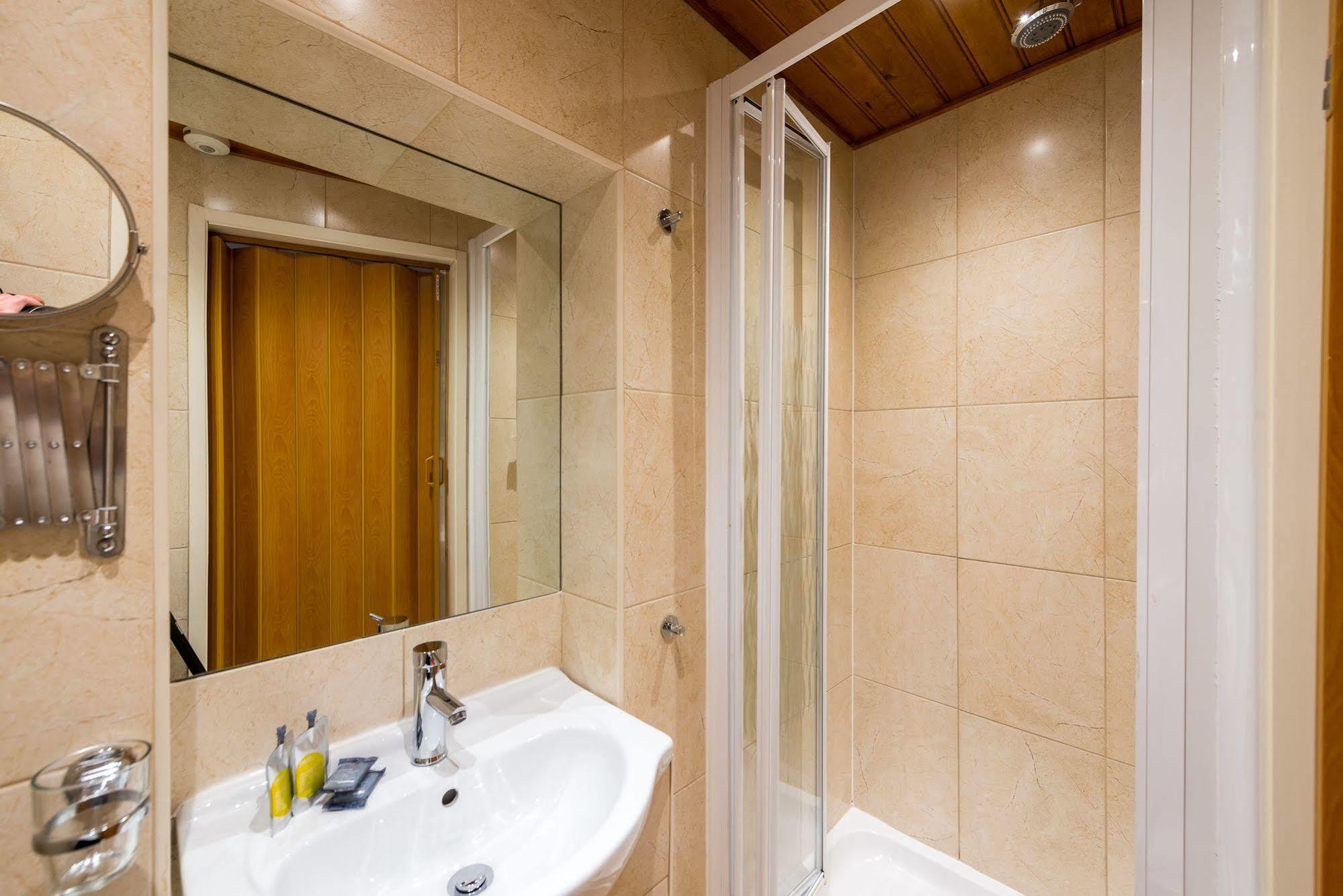 Adria Hotel Londra Dış mekan fotoğraf