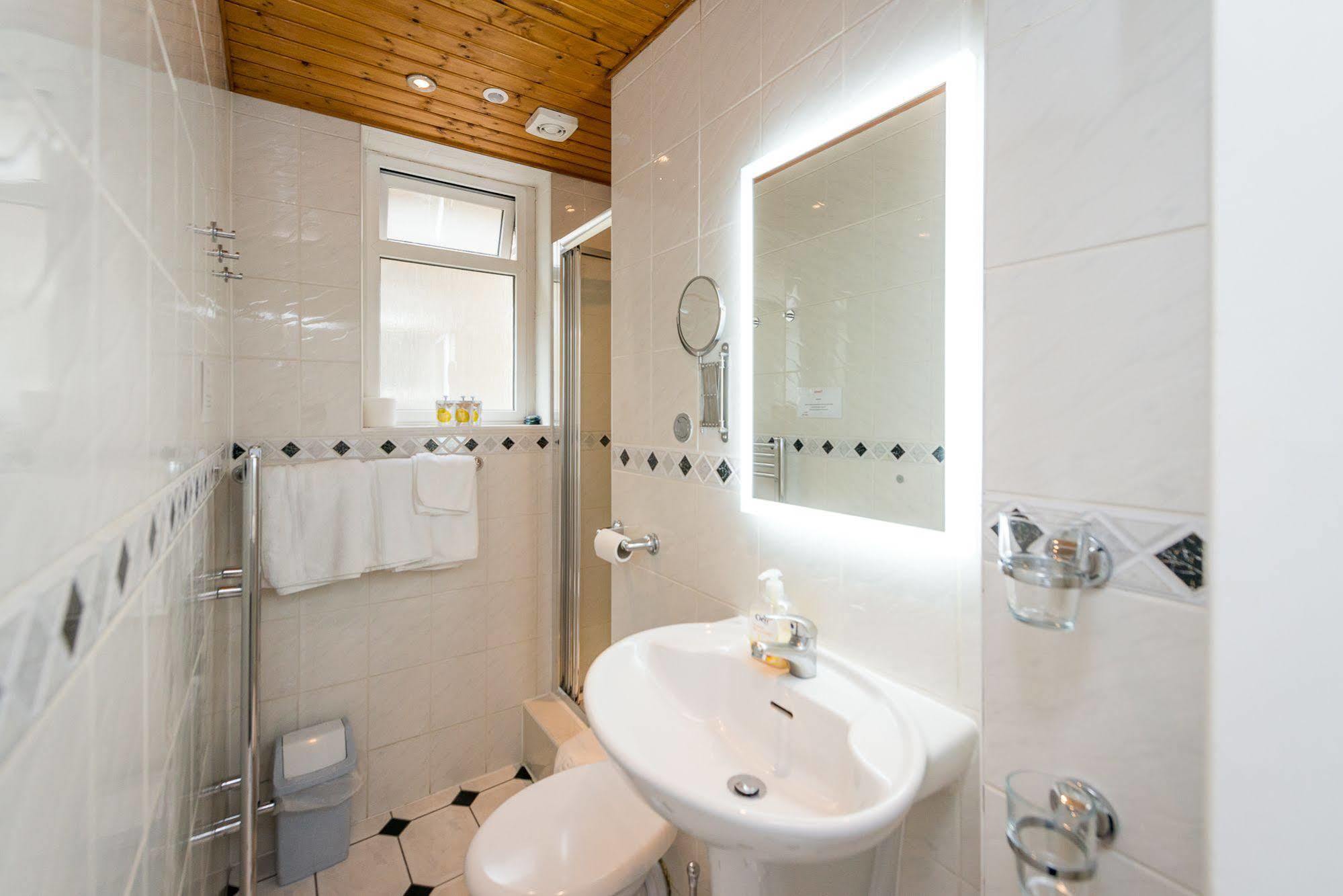 Adria Hotel Londra Dış mekan fotoğraf